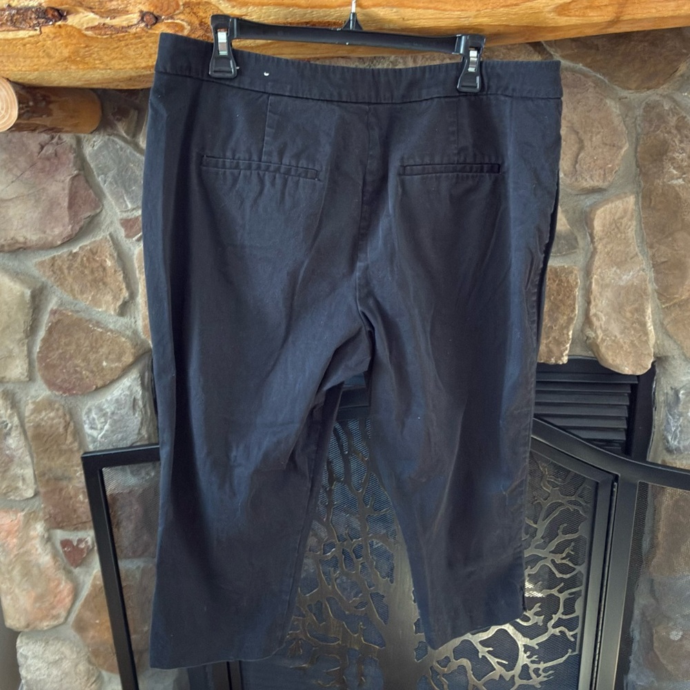 Coldwater Creek Women’s Black Chinos - Picture 4 of 5